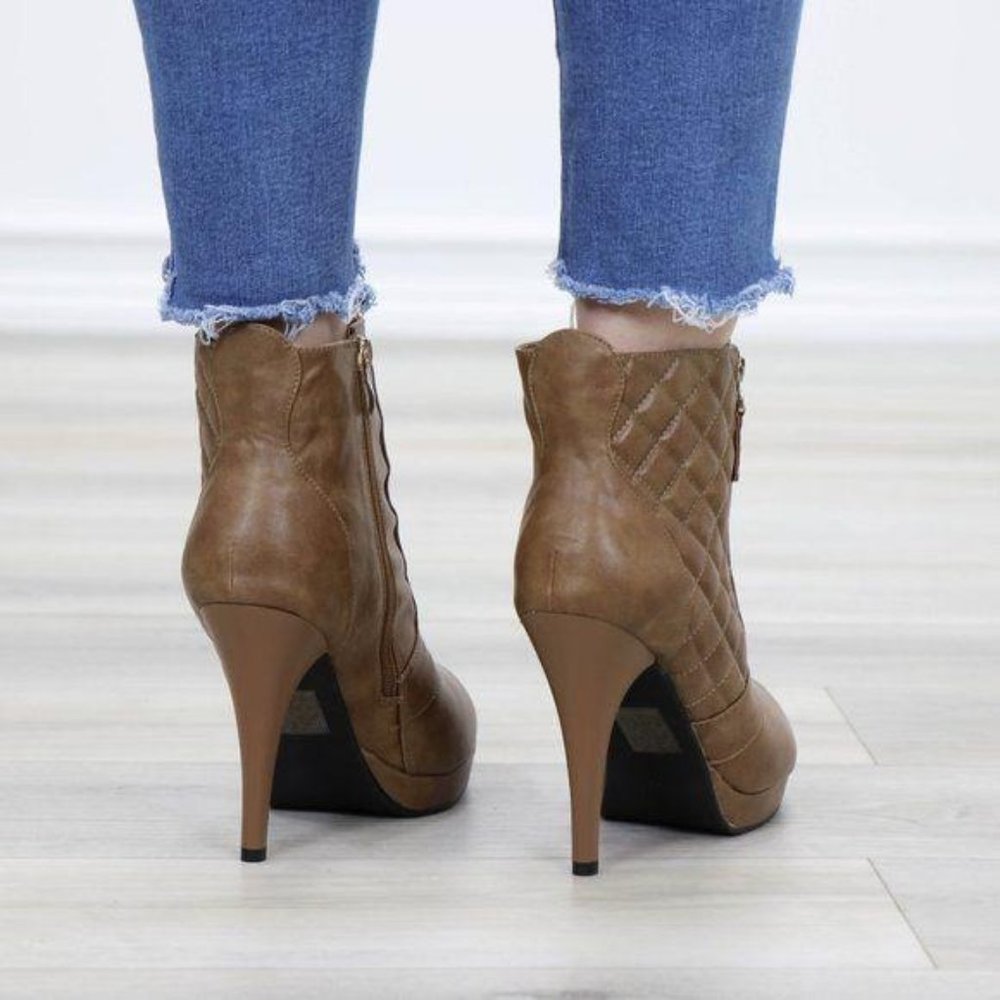 Khaki Platform High Heel Boots Light Fur inside - Picture 8 of 12